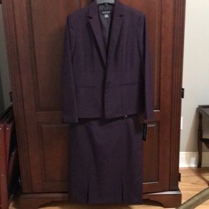 NWT. Evan Picone eggplant heather jacket & skirt